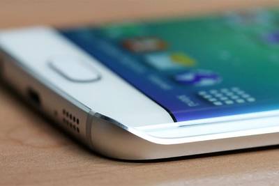 Операторы сообщают о слабых продажах Galaxy S6 на родине Samsung