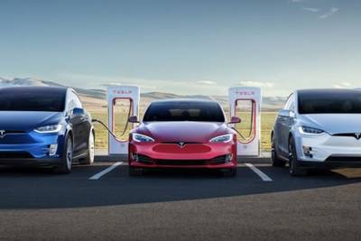 Tesla выпустила 300 000 электромобилей