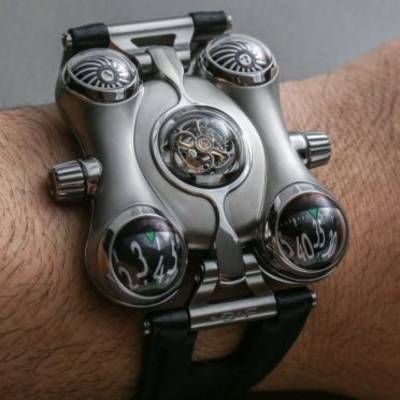 Часы MB&F HM6 Space Pirate