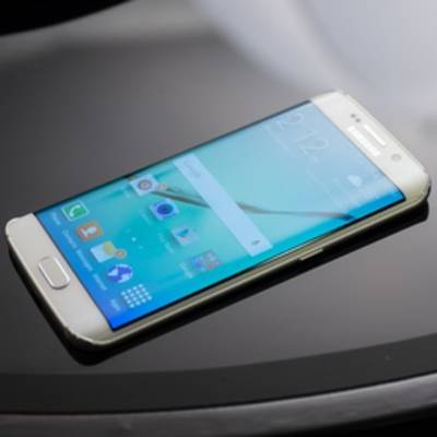 Samsung изменит процесс производства стекла для Galaxy S6 Edge