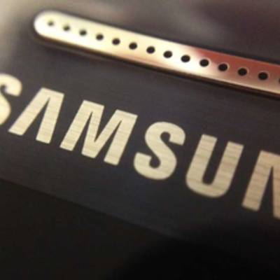 Samsung приплачивают посетителям презентаций?