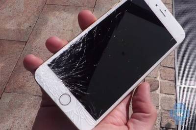 Цифра дня: У 15% владельцев айфонов на устройстве разбит экран, но они продолжают ими пользоваться
