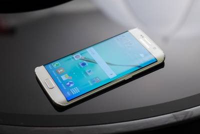 Samsung изменит процесс производства стекла для Galaxy S6 Edge