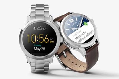 Смарт-часы Fossil Q Founder появились в Google Store