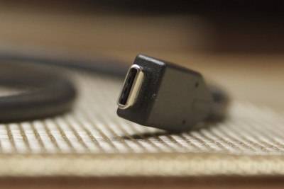 Sony пока не планирует оснащать смартфоны портом USB Type-C