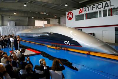 Показана первая пассажирская капсула Hyperloop Transport Technologies