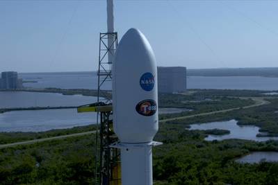 SpaceX успешно вывела новый космический телескоп TESS на орбиту
