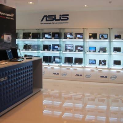 А тем временем Asus приостановила поставки своих товаров в Россию из-за колебаний рубля — говорят