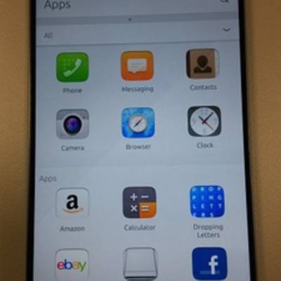 Meizu MX4 с ОС Ubuntu Touch на фото