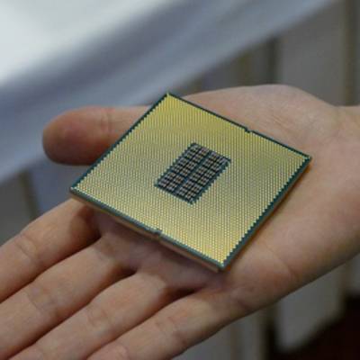 Qualcomm начинает поставки 24-ядерных процессоров для серверных систем