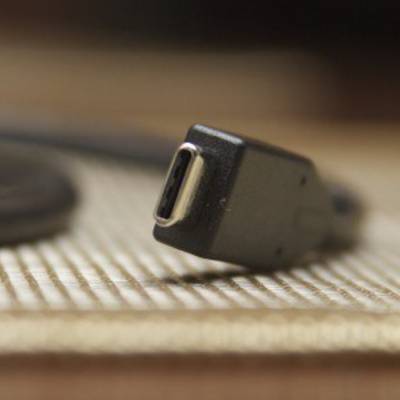 Sony пока не планирует оснащать смартфоны портом USB Type-C