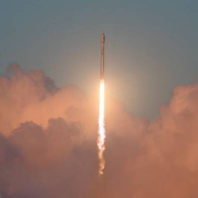 SpaceX запустит свои прототипы спутникового интернета в эти выходные
